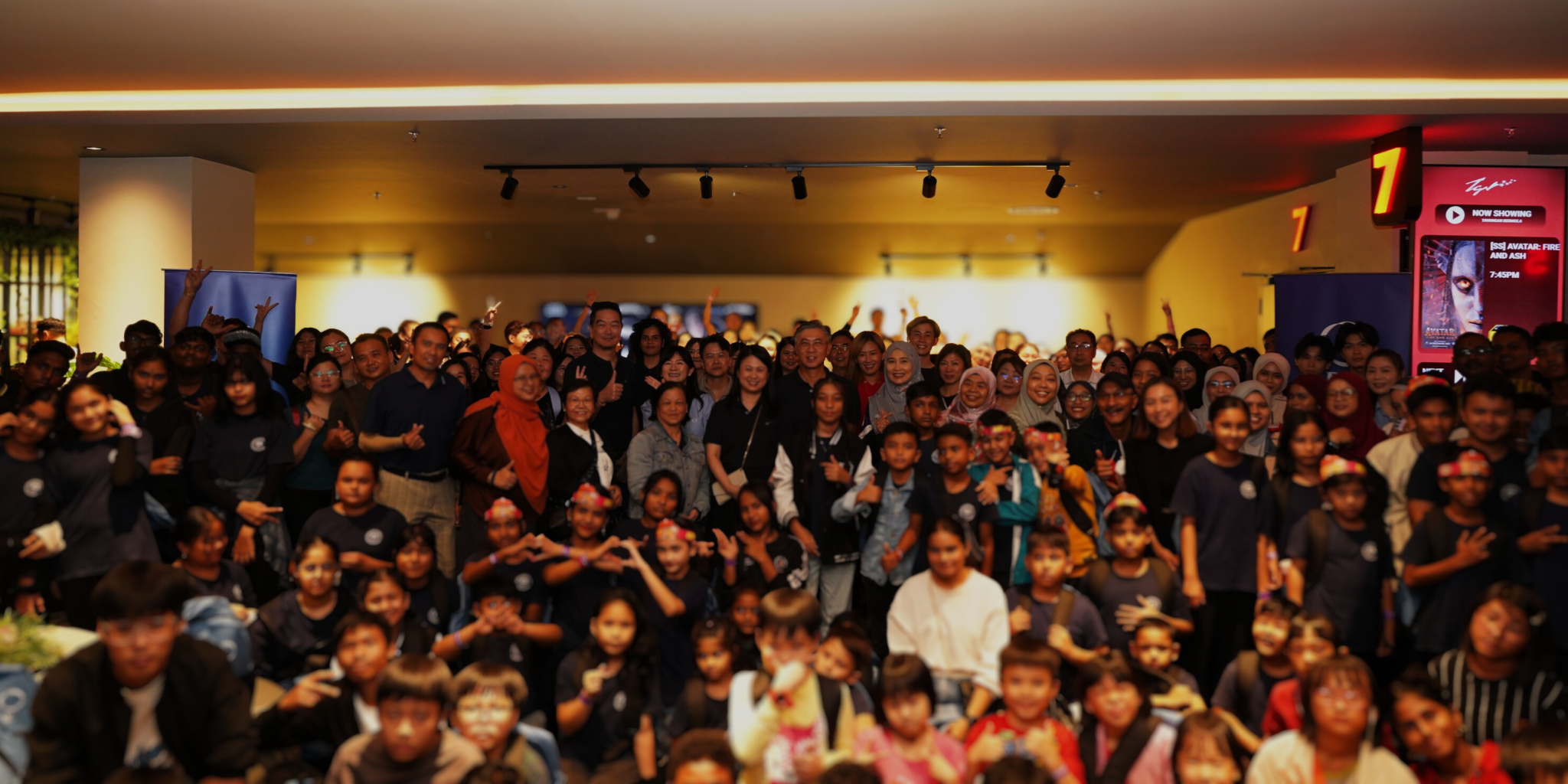 BE 通过提供学习用品及一场有意义的电影之夜，为148名儿童带来教育与关怀支持